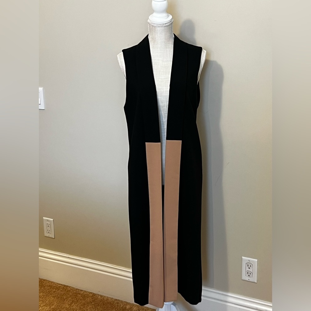 Forever 21 black and tan vest